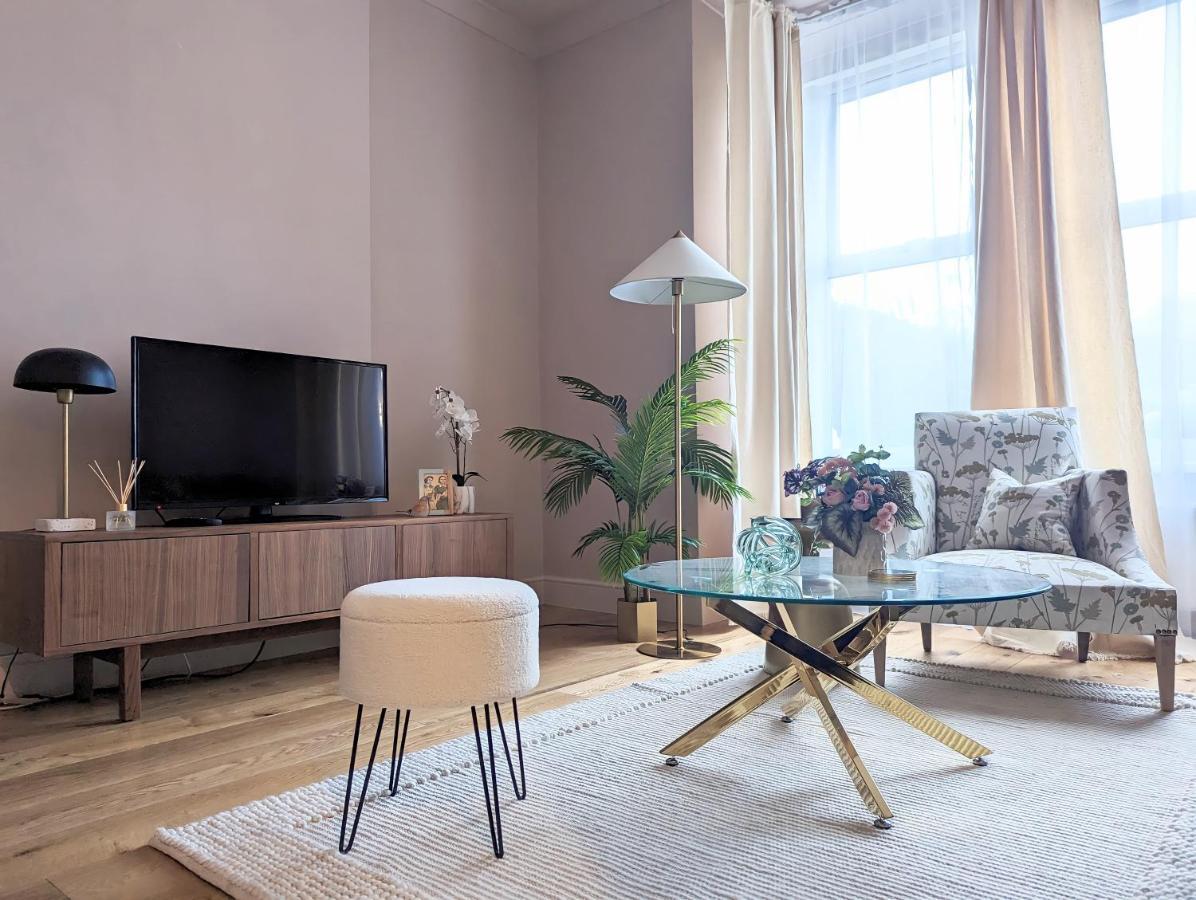 Gorgeous Apartment Wood Green パルマーズ・グリーン エクステリア 写真
